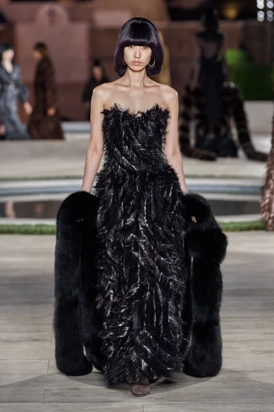 Look 30